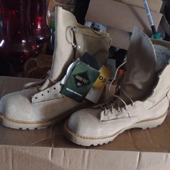 Gore-Tex Men's Military Steel ToeTan Boots NWT size12 - Picture 1 of 7